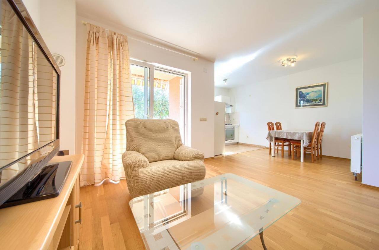 Happy Point Apartment Krk Town Exterior photo